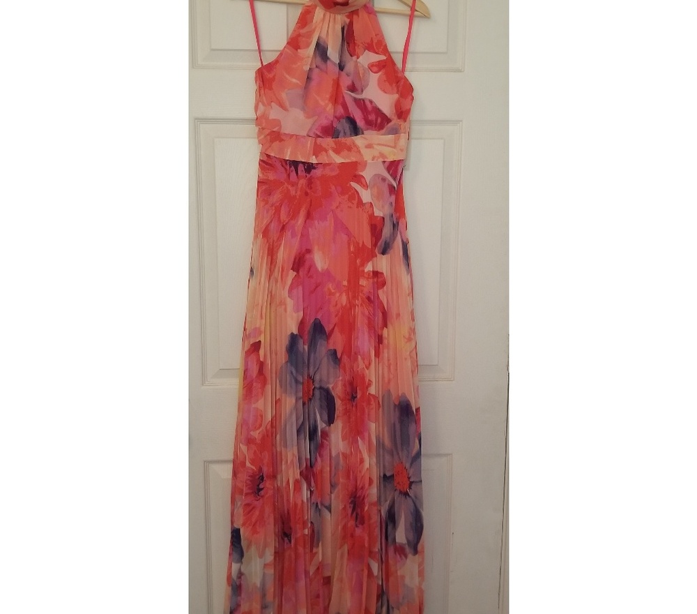 Eliza J halter told floral dress
